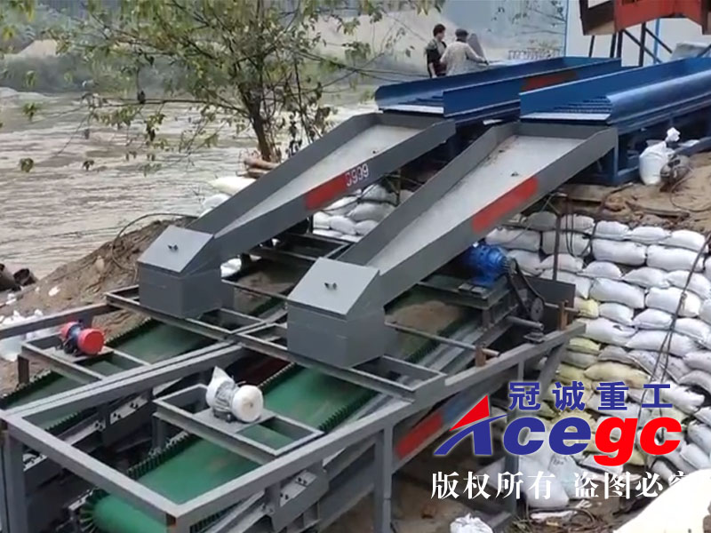 重力选矿毛毯选矿机在现场 重力选矿毛毯选矿机在现场